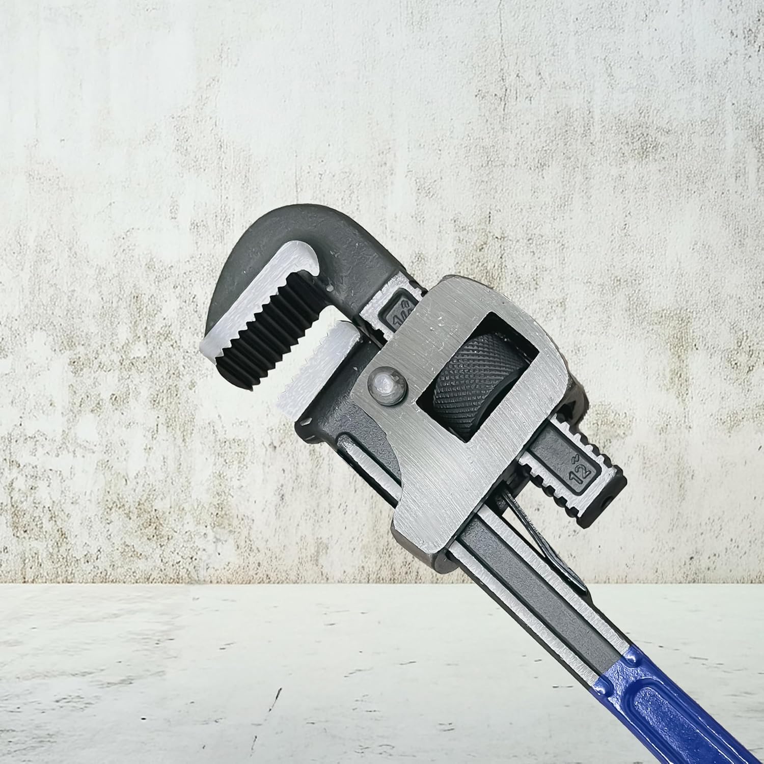 Novita Hand Tool 10" 1272-10 (250mm) Stillson Pattern Pipe Wrench - Heavy Duty Alloy Steel for HVAC, Plumbing, Gas Fitting & More
